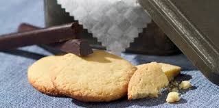 Biscuit Sable Breton Facile Decouvrez Les Recettes De Cuisine Actuelle Biscuit Sable Breton Sables Breton Recette Biscuit Sable