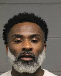 Well damn 💦🐐 somebody said he look old & young at the same time 😭😭😭😭😭