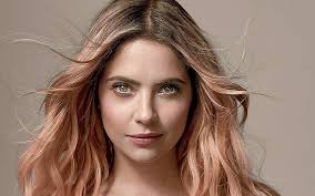 This short hairstyle is shorter in the back and gradually gets longer in the front. Ashley Benson American Actress Portrait Beautiful Female Eyes Hoot Popular Actresses Hd Wallpaper Peakpx