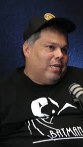 Los #millennials se dieron cuenta que no necesitaban a un profesor para  aprender." Él es el Dr. Flavio Castillo, Catedrático, Investigador y  Andragogo. No te pierdas el episodio donde hablamos de la