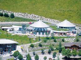 Für erholung und entspannung garantiert ein 30° c warmes kristallwasser. Schwimmen Im Pinzgau Ferienwohnungen Vorderegger In Wald Im Pinzgau