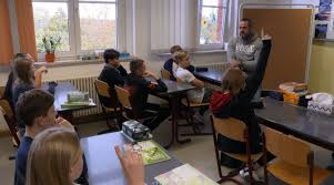 Mobbing an sich ist nicht strafbar. Start Der Zweiten Staffel Stahl Hart Gegen Mobbing Presseportal