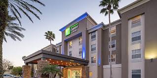 Our brand new facilities will provide you with an unforgettable experience while you visit orlando and the local attractions.the holiday inn express & suites orlando at international drive is your home away from. Orlando Airport Hotel Holiday Inn Express Suites Orlando International Airport