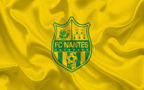 But the strike goes wide of the post. Fc Nantes Wallpapers Wallpaper Cave