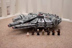 Lego review español ( revisiones lego en español ) video review del halcón milenario de lego star wars #7965 ¿quieres saber que estoy haciendo? Lego Star Wars Millennium Falcon Review Chewie Estamos En Cas