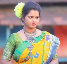 Free fire game geling firing e aa! Madhusmitasorenmurmu Follow Me Insta Santal Disom Santali Hot Photo Beauty Full Girl Beautiful Indian Actress Beautiful Girl Image