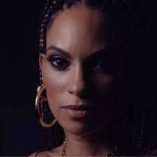 Diana Barnhouse's Instagram, Twitter & Facebook