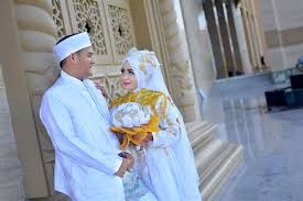 Konsep prewedding islami berlatar masjid : Mybers Reminisce Konsep Prewedding Islami Berlatar Masjid Ide Konsep Foto Islami Untuk Foto Prewedding Hijab