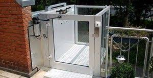 Mini Ascenseur Interieur Privatif Et Monte Charge Les Prix Outdoor Decor Home Outdoor Structures