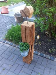 Unikate Aus Antiken Eichenbalken Stehlampen Couchtische Stelen In Vielen Variationen Gerne Auch Auf Wuns Baumstamm Garten Alter Balken Rustikale Stehlampen