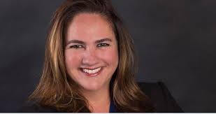 Petraroli Advogados inova na comunicação e lança seu canal de podcast