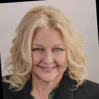 Julie Shoemaker's Instagram, Twitter & Facebook