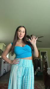 This weeks outfitsss✨#helloimshelleyduvall #ootd #outfitsinspo  #shellyduvall #fypシ #trendingsong #trendingaudio