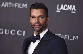 She bangs english version — ricky martin. New Baby And New Music Ricky Martin Hosts The Latin Grammys