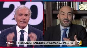 Cresciuto tra il capoluogo torinese e ponzone, località non molto distante, dopo aver ottenuto il diploma di maturità al liceo classico si iscrive all'università, dove si laurea con il massimo dei voti, 110. Ubx3fjdcoaqi M