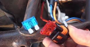 Salah satu komponen kelistrikan yang bisa anda modifikasi adalah sekring. Fungsi Sekring Fuse Motor Dan Mobil Tips And Trik 5
