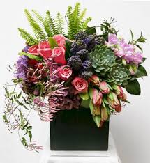 Creative And Beautiful Box Flower Arrangement Home Decor Ideas 53 Fresh Flowers Arrangements Modern Flower Arrangements Flower Arrangements