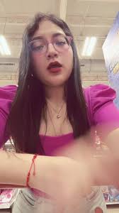 JAJAJA conmigo ella no quiere bailar 🙄 #foryoupage #hermanas #twins #...