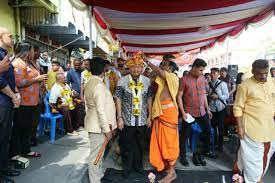 Recenzji (29) , 83 obserwujących. Wali Kota Medan Letakkan Batu Pertama Pembangunan Little India Gate