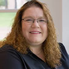 As a post-transplant coordinator at UPMC Harrisburg, Tabitha educates her  patients and their care partners about care and responsibilities following  a kidney transplant, including diet, medications…