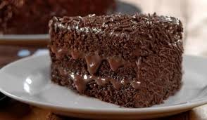 Calda De Chocolate Para Nega Maluca Bolo De Chocolate Com Brigadeiro O Melhor Bolo De Chocolate Da Vida Receita Bolo Nega Maluca Receita De Nega Maluca Bolo De Chocolate