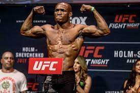 Выступает на профессиональном уровне начиная с 2012 года. Kamaru Usman Brosaet Vyzov Byvshemu Chempionu Ufc Fightnews Info