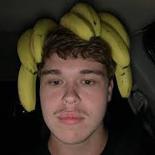 Fred Beyer's Instagram, Twitter & Facebook