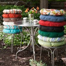 Coral Coast Bistro Outdoor Round Seat Cushion 18 Diameter In Set Of 2 Bistro Chair C Round Outdoor Cushions Patio Cushions Outdoor Outdoor Seat Cushions