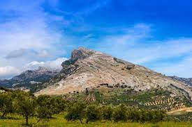 Diese ist auch für viele andere mächtige faltengebirge in europa wie die alpen oder die betische kordillere verantwortlich. Bedeutende Naturraume In Andalusien