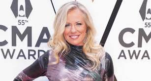 Deana Carter | I Am So Excited For This!!!! This Show Is Going To Be One  For The Books! @Liveoakbankpav With @Thealabamaband!!!!!!!! 🥰🙏 June  13Th!!!... | Instagram