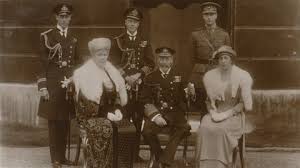 Hrh prince edward, the current duke of kent. British Royal Family Tree Guide To Queen Elizabeth Ii Windsor Family Tree