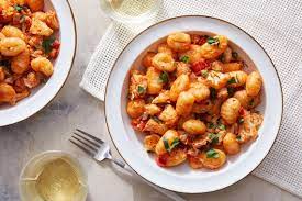 Spicy Tomato Gnocchi With Roasted Cauliflower Used Skillet Gnocchi Which Gave A Crisp Element Gnocchi Dishes Roasted Cauliflower Roasted Califlower