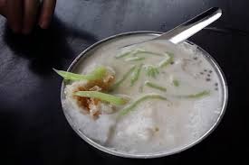 Makanan tradisional ini bukan sahaja popular di kalangan kaum mereka, malah turut digemari di serata pelosok negara. 10 Tempat Makan Menarik Di Melaka Yang Korang Boleh Lepak Hujung Minggu Ini Remaja