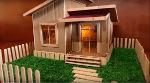 Cara membuat kerajinan dari kardus yang mudah. Cara Membuat Miniatur Rumah Dari Kardus Dan Stik Es Krim Bekas Yang Simpel Dan Unik