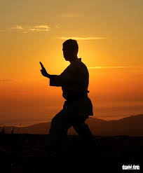 Lên núi luyện võ