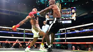 Former nfl star wide receiver chad johnson took part in an exhibition boxing match against professional fighter brian maxwell on sunday at hard rock stadium in miami gardens, florida. Oarrhiqkd0csxm
