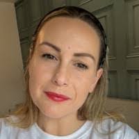 Lindsey Albert's Instagram, Twitter & Facebook