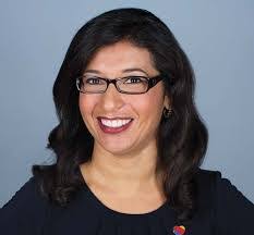 Katrina Crooks's Instagram, Twitter & Facebook