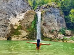 Uludağ'ın en önemli şelalelerinden birisi olan tozuyan şelalesini bursalı dağcılar görüntüledi. Kastamonu Nun Yesil Cenneti Ilica Selalesi Nerdesinbahar Com