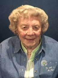 Mariana Wade's Instagram, Twitter & Facebook