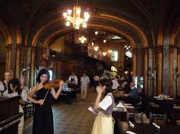 Contact caru cu bere locul ce pastreaza nemuritor spiritul bucurestiului de altadata. Caru Cu Bere Bucharest Romania Photo De Caru Cu Bere Bucarest Tripadvisor