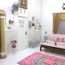 Berikut akan diulas mengenai cara menata rumah minimalis berbagai type agar tampak lebih menarik dan cantik. Trik Menata Ruang Keluarga Dengan Rapi Homeshabby Com Design Home Plans Home Decorating And Interior Design