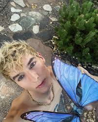 Happy Halloween 🦋🎃