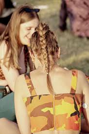 Short hairstyles and haircuts for women: 39 Festival Hairstyles For 2019 Easy Fun Festival Hair Trends