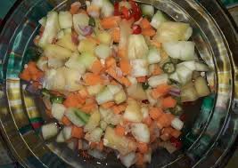 Acar ketimun, nanas dan wortel dalam saus merah yang asam, manis dan pedas. Resep Acar Timun Wortel Dan Nanas Yang Lezat Sekali Resep Masakan Enak