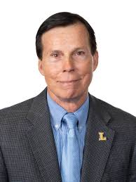 Davis, Samuels receive top Lipscomb University alumni awards