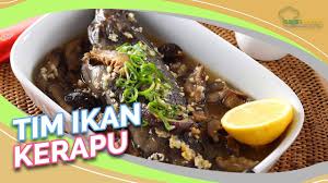 Memilih ikan kerapu segar akan menjadikan hidangan ini semakin lezat. Resep Tim Ikan Kerapu Cara Makan Ikan Yang Enak Dan Sehat Youtube