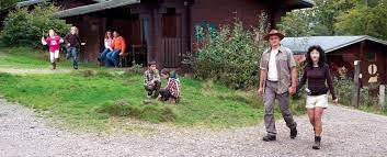 Für das fort fun könnt ihr tagestickets erwerben, die euch einen ganzen tag aber auch in der umgebung gibt es einige übernachtungsmöglichkeiten für euch. Ubernachten Direkt Am Freizeitpark Fort Fun Sauerland Nrw