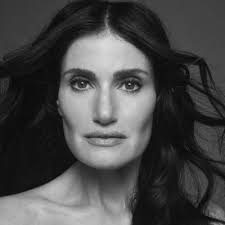 Sue- Idina Menzel stan account (@Salt2010Jolie)