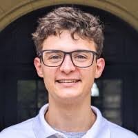 Kyle Dubose's Instagram, Twitter & Facebook